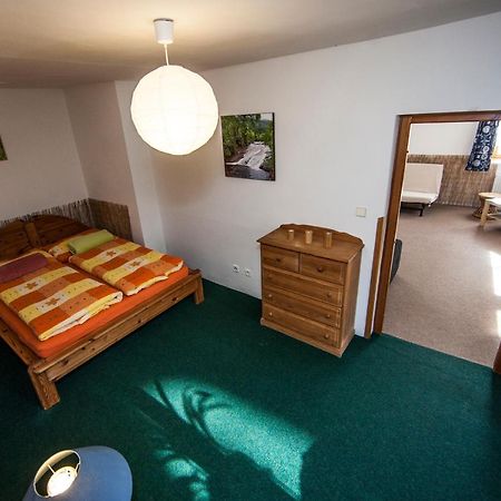 Vegzion - Vegan B&B Svoboda nad Upou Exterior photo