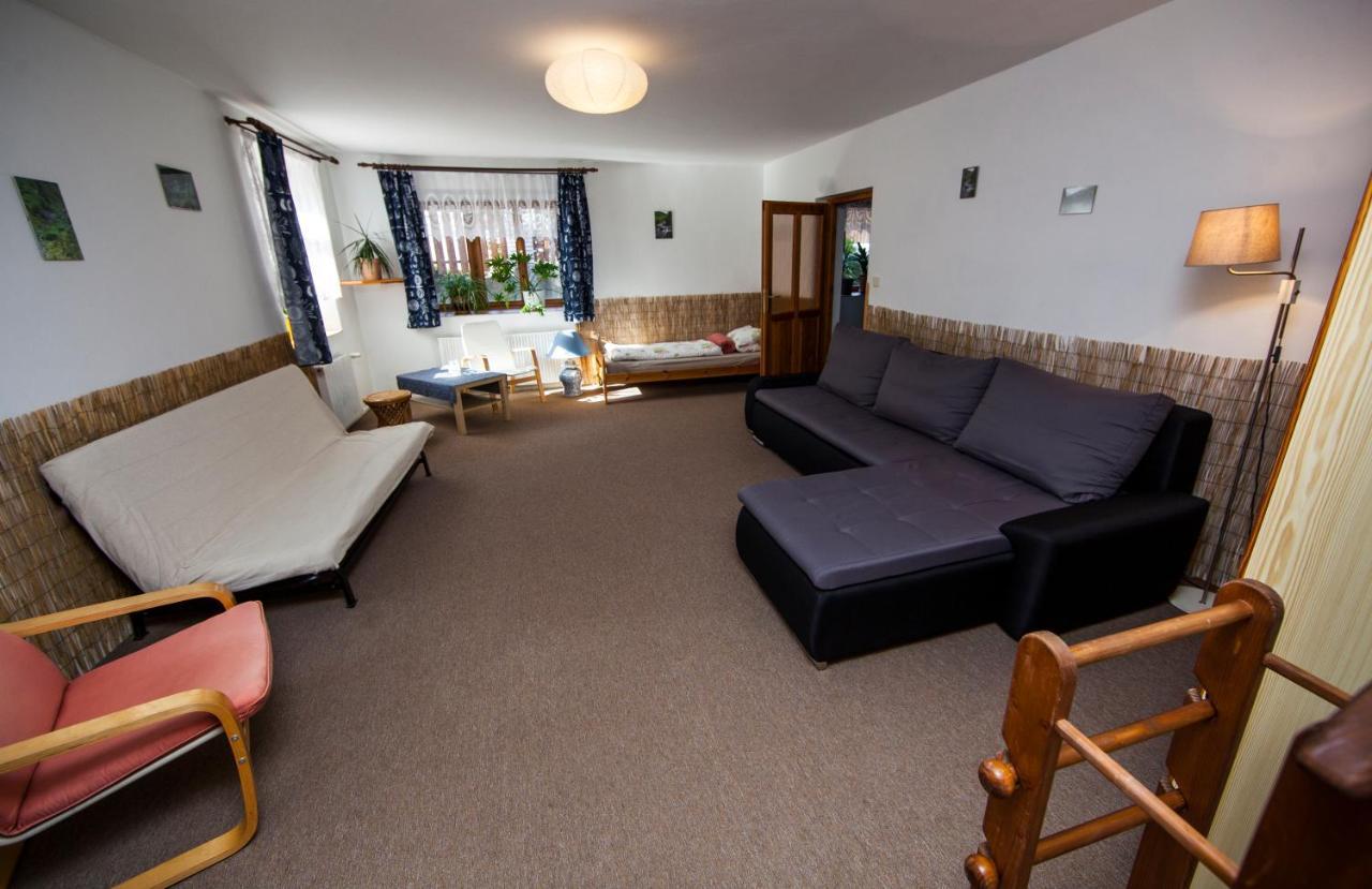 Vegzion - Vegan B&B Svoboda nad Upou Exterior photo