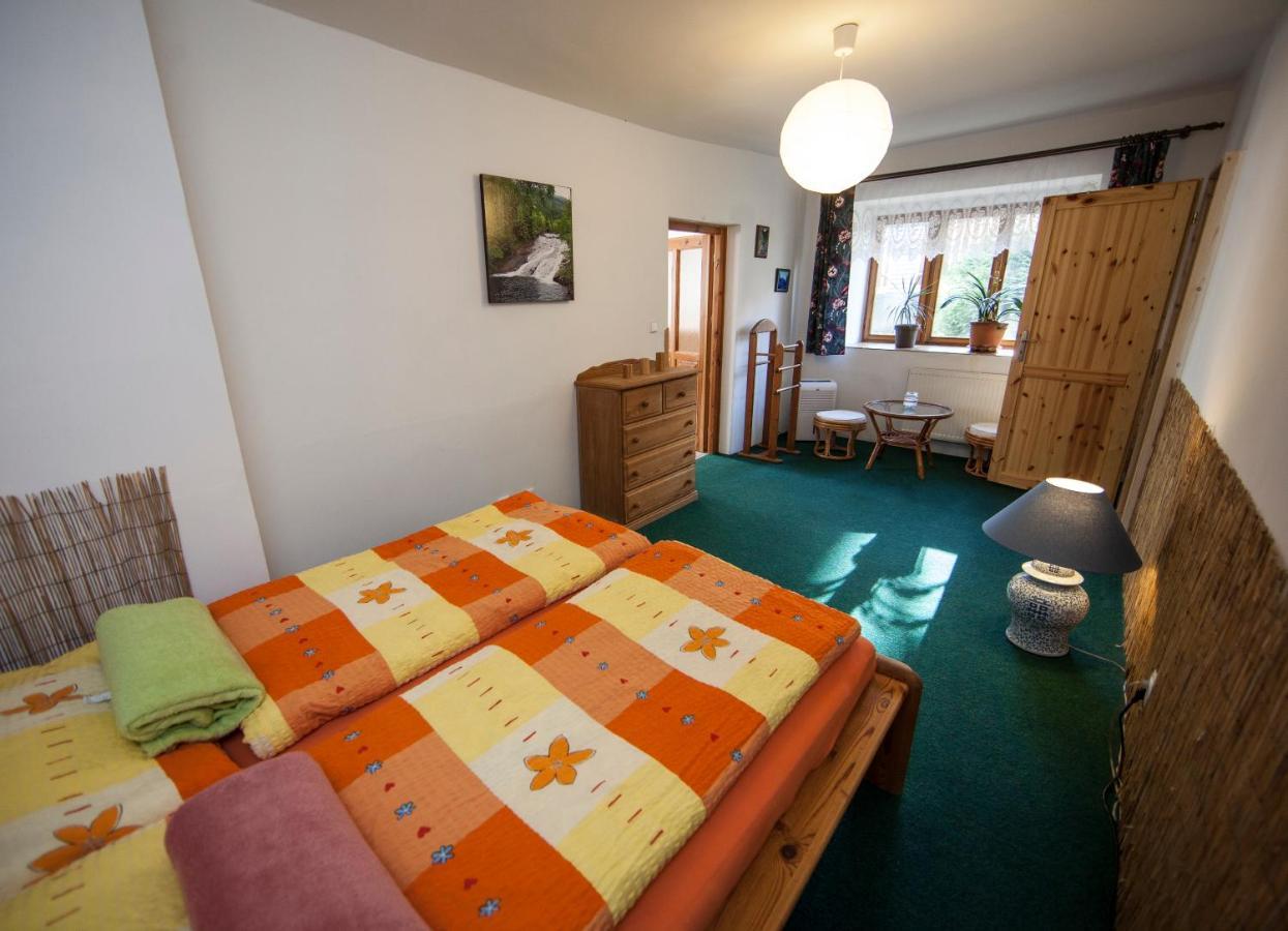 Vegzion - Vegan B&B Svoboda nad Upou Exterior photo